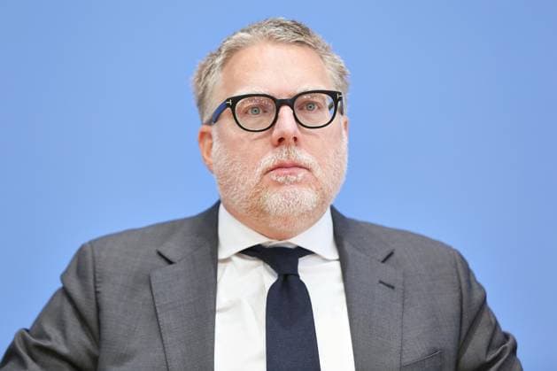 Berlin, Deutschland, 05.10.2026: Bundespressekonferenz: Entschieden gegen Antisemitismus: Gutachten zum Gesetzentwurf zur Strafbarkeit der Leugnung des Existenzrechts Israels: Steffen Augsberg Copyright: xdtsxNachrichtenagenturx dts_137116