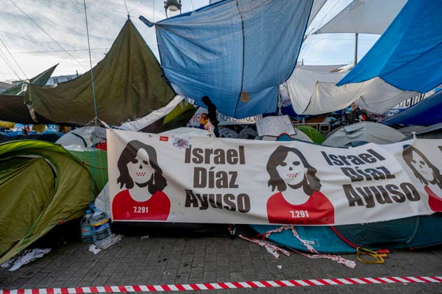 10th Day of the Housing Protest Camp at Puerta del Sol Tents at the Housing Protest Camp at Puerta del Sol, October 5, 2026, in Madrid, Spain. The Housing Protest Camp continues at Puerta del Sol as participants await political reactions to Prime Minister Pedro Sánchez’s call for elections. OCTOBER 5, 2026, Spain  Copyright: xAlbertoxOrtegax 7821770