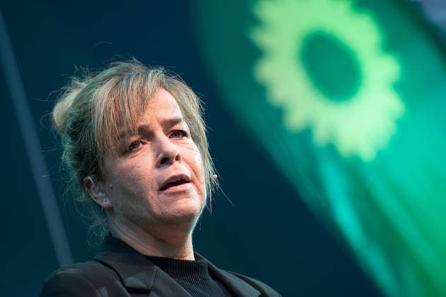 Mona NEUBAUR will ihre Partei als Spitzenkandidatin in die Landtagswahl 2027 in NRW fuehren, bei ihrer Rede Mona NEUBAUR, Buendnis 90 die Gruenen, Ministerin fuer Wirtschaft, Industrie, Klimaschutz und Energie, stellv. Ministerpraesidentin des Landes Nordrhein-Westfalen. Pressekonferenz von Buendnis 90 die Gruenen zur Aufstellung fuer die Landtagswahl 2027 in NRW, 05.10.2026,