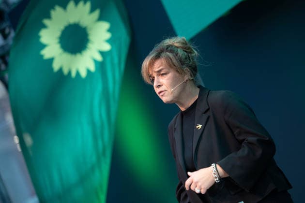Mona NEUBAUR will ihre Partei als Spitzenkandidatin in die Landtagswahl 2027 in NRW fuehren, bei ihrer Rede Mona NEUBAUR, Buendnis 90 die Gruenen, Ministerin fuer Wirtschaft, Industrie, Klimaschutz und Energie, stellv. Ministerpraesidentin des Landes Nordrhein-Westfalen. Pressekonferenz von Buendnis 90 die Gruenen zur Aufstellung fuer die Landtagswahl 2027 in NRW, 05.10.2026,