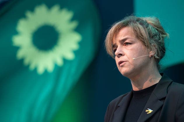 Mona NEUBAUR will ihre Partei als Spitzenkandidatin in die Landtagswahl 2027 in NRW fuehren, bei ihrer Rede Mona NEUBAUR, Buendnis 90 die Gruenen, Ministerin fuer Wirtschaft, Industrie, Klimaschutz und Energie, stellv. Ministerpraesidentin des Landes Nordrhein-Westfalen. Pressekonferenz von Buendnis 90 die Gruenen zur Aufstellung fuer die Landtagswahl 2027 in NRW, 05.10.2026,