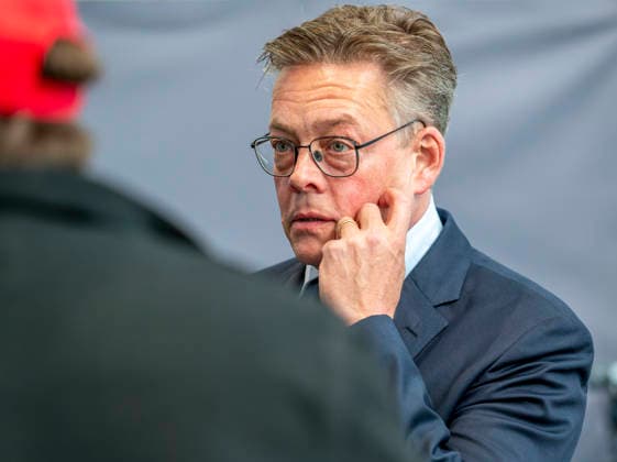 Konstantin von Notz - Anhörung der Nachrichtendienste EUR, Deutschland, Berlin, 05.10.2026: Konstantin von Notz vor der Anhörung der Geheimdienste. Anhörung der Präsidenten der Nachrichtendienste des Bundes. Das Parlamentarische Kontrollgremium kontrolliert die nachrichtendienstliche Tätigkeit des Bundes.