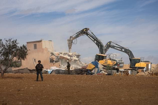 Israeli forces demolish Palestinian home near Hebron AL-DEIRAT, MASAFER YATTA, OCCUPIED WEST BANK, OCTOBER 5, 2026: Israeli forces demolish a Palestinian home in the village of Al-Deirat, east of Yatta and south of Hebron. Israeli authorities carried out the demolition on the grounds that the house had been built without a permit in Area C of the occupied West Bank. AL-DEIRAT Palestine, State of Copyright: x xMosabxshawerx xJNAxPressx