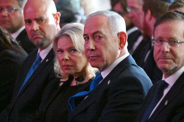 (C) Israeli Prime Minister Benjamin Netanyahu and his wife Sara attend the State Memorial Ceremony for the three year anniversary of the October 7, 2023, Hamas attack, in remembrance of Israel Defense Forces and security members who fell in the War of Redemption in the Mt. Herzl Cemetery, Jerusalem, on Monday, October 5, 2026.  JER2026100510 DEBBIExHILL