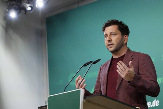 Felix Banaszak Co-Vorsitzender Bündnis 90 Die Grünen; Pressekonferenz 05.10.2026, am 05.10.2026 in Berlin, (Parteizentrale Bündnis 90 Die Grünen), Deutschland