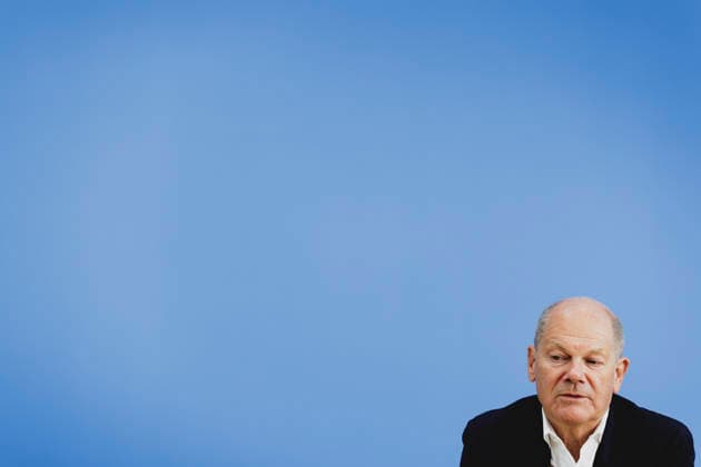 Olaf Scholz, Bundeskanzler a.D. und Co-Vorsitzender der ENSK, aufgenommen im Rahmen der Pressekonferenz zur Vorstellung Entwicklungspolitische Nord-Sued-Kommission in Berlin, 05.10.2026. Berlin Deutschland Copyright: xFlorianxGaertnerx