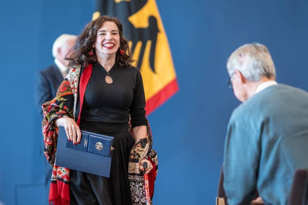 Bundespräsident Frank-Walter Steinmeier zeichnet 21 Bürger zum Tag der Deutschen Einheit mit dem Verdienstorden der Bundesrepublik Deutschland aus Marina Weisband, Aktivistin;Bundespräsident verleiht Verdienstorden der Bundesrepublik Deutschland zum Tag der Deutschen Einheit, Berlin Berlin Deutschland Amtssitz am Spreebogen