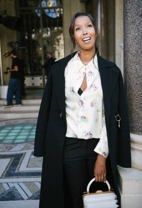 Roda Ahmed at the Gabriela Hearst Women s Ready-to-Wear Spring Summer 2027 Collection fashion show during Paris Fashion Week, October 5, 2026 Sam Delpech Bestimage Celebrities at the Gabriela Hearst Women’s Ready-to-Wear Spring Summer 2027 Collection fashion show during Paris Fashion Week on October 5, 2026, Paris, France  Copyright: xSamxDelpechx xBestimagexSamxDelpechx xBestimagex