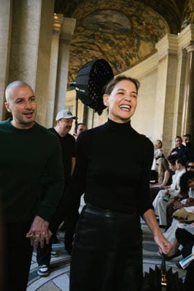 Katie Holmes and her partner Jason Bard Yarmosky at the Gabriela Hearst Women s Ready-to-Wear Spring Summer 2027 Collection fashion show during Paris Fashion Week, October 5, 2026 Sam Delpech Bestimage Celebrities at the Gabriela Hearst Women’s Ready-to-Wear Spring Summer 2027 Collection fashion show, during Paris Fashion Week, on October 5, 2026, Paris, France  Copyright: xSamxDelpechx xBestimagexSamxDelpechx xBestimagex