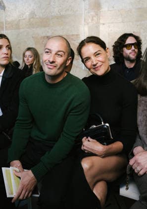 Katie Holmes and her partner Jason Bard Yarmosky at the Gabriela Hearst Women s Ready-to-Wear Spring Summer 2027 Collection fashion show during Paris Fashion Week, October 5, 2026 Sam Delpech Bestimage Celebrities at the Gabriela Hearst Women’s Ready-to-Wear Spring Summer 2027 Collection fashion show during Paris Fashion Week on October 5, 2026, Paris, France  Copyright: xSamxDelpechx xBestimagexSamxDelpechx xBestimagex