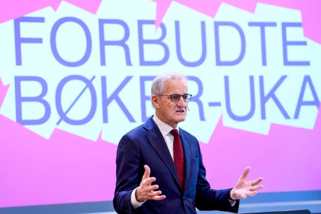 Statsministeren apner Forbudte boker-uka 2026 Oslo 20261005. Statsminister Jonas Gahr Store (Ap) under apningen av Forbudte boker-uka i Oslo. Arets tema er sensur av barne- og ungdomslitteratur. Arrangementet er et samarbeid mellom Universitetsbiblioteket i Oslo, Norsk PEN og Norsk bibliotekforening. Foto: Javad Parsa NTB Oslo Norge 8eIdkGZvOGY EDITORIAL USE ONLY Ref:_POL8eIdkGZvOGY.jpg Copyright: xJavadxParsax xNTBx