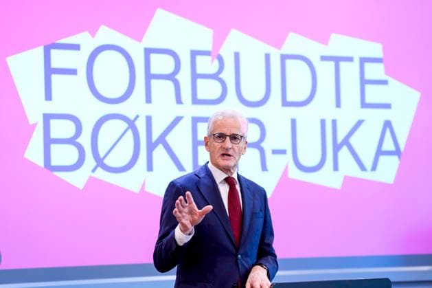 Statsministeren apner Forbudte boker-uka 2026 Oslo 20261005. Statsminister Jonas Gahr Store (Ap) under apningen av Forbudte boker-uka i Oslo. Arets tema er sensur av barne- og ungdomslitteratur. Arrangementet er et samarbeid mellom Universitetsbiblioteket i Oslo, Norsk PEN og Norsk bibliotekforening. Foto: Javad Parsa NTB Oslo Norge sDBxPvS_XwU EDITORIAL USE ONLY Ref:_POLsDBxPvS_XwU.jpg Copyright: xJavadxParsax xNTBx