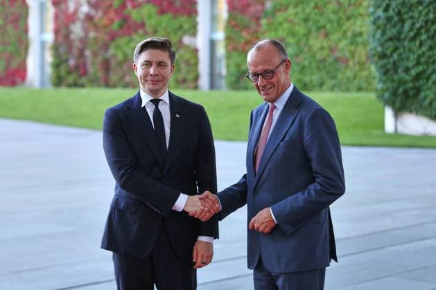 Berlin, Deutschland, 05.10.2026: Bundeskanzleramt: Empfang der Staats- und Regierungschefs der drei baltischen Länder Lettland, Estland und Litauen: Bundeskanzler Friedrich Merz (CDU) Mindaugas Sinkevicius Copyright: xdtsxNachrichtenagenturx dts_137162