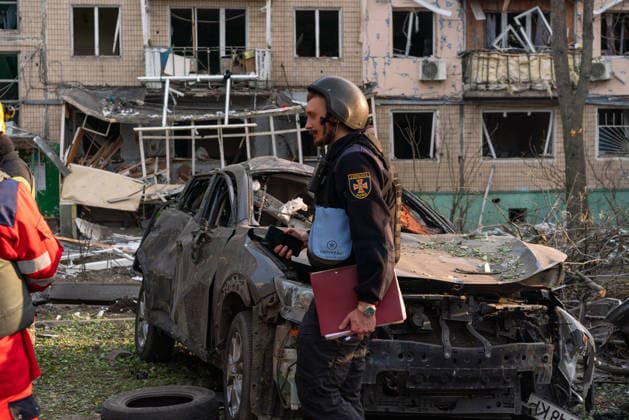 Russian missile attack on Ukraine s Kharkiv KHARKIV, UKRAINE - OCTOBER 5: Firefighters and emergency service workers operate at the site of a residential building struck by a guided bomb in Kharkiv, Ukraine on October 5, 2026. A guided bomb hit a residential building, killing at least two people and injuring over 30 others. The strike destroyed several parked vehicles and damaged more than 40 surrounding houses, with search, rescue, and cleanup operations ongoing by police, firefighters, and volunteers. Carlo Bravo Anadolu Kharkiv Ukraine. Editorial use only. Please get in touch for any other usage.  Copyright: x2026xAnadoluxCarloxBravox