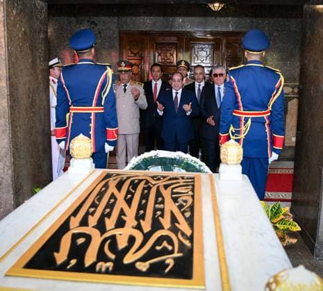 Sisi Marks 53rd Anniversary of October War Victory in Cairo Egyptian President Abdel Fatah al-Sisi lays a wreath at the Armed Forces Memorial and visits the tombs of late presidents Mohamed Anwar Sadat and Gamal Abdel Nasser in Cairo, Egypt, on October 5, 2026, to mark the 53rd anniversary of Egypt’s victory in the 1973 October War. Photo by Egyptian President Office apaimages Cairo Cairo Egypt 041026_Egypt_EPO_00(1) Copyright: xapaimagesxEgyptianxPresidentxOfficex xapaimagesx