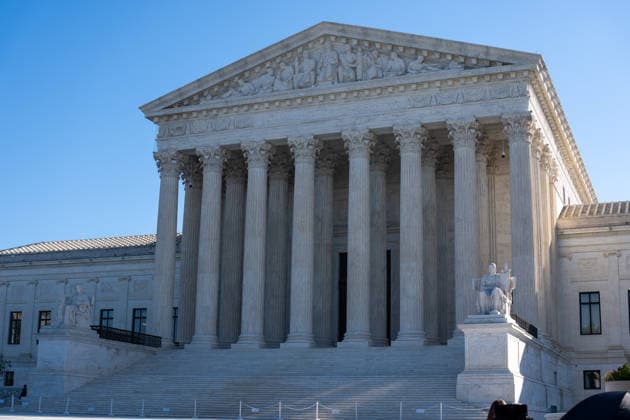 October 5, 2026, Washington, Dc, USA: Scenes from the Supreme Court as the new term begins with a case on climate change being the first heard on October 5, 2026. Washington USA  - ZUMAl312 20261005_znp_l312_005 Copyright: xAndrewxLeydenx