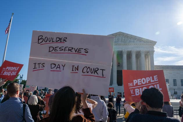 October 5, 2026, Washington, Dc, USA: Scenes from the Supreme Court as the new term begins with a case on climate change being the first heard on October 5, 2026. Washington USA  - ZUMAl312 20261005_znp_l312_007 Copyright: xAndrewxLeydenx
