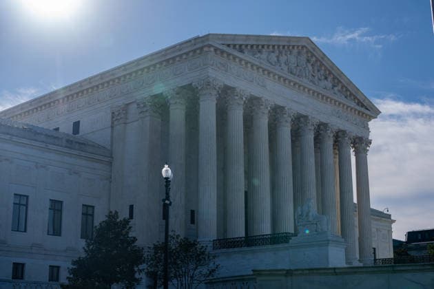 October 5, 2026, Washington, Dc, USA: Scenes from the Supreme Court as the new term begins with a case on climate change being the first heard on October 5, 2026. Washington USA  - ZUMAl312 20261005_znp_l312_008 Copyright: xAndrewxLeydenx