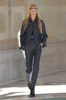 PFW - Gabriela Hearst Runway A model walks the runway during Gabriela Hearst Women s Spring Summer 2027 show as part of Paris Fashion Week on October 5, 2026 in Paris, France. Photo by Alain-Gil Gonzalez ABACAPRESS.COM Paris France  Copyright: xGonzalezxAlain-Gil ABACAx