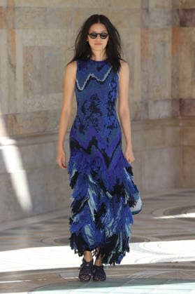 PFW - Gabriela Hearst Runway A model walks the runway during Gabriela Hearst Women s Spring Summer 2027 show as part of Paris Fashion Week on October 5, 2026 in Paris, France. Photo by Alain-Gil Gonzalez ABACAPRESS.COM Paris France  Copyright: xGonzalezxAlain-Gil ABACAx