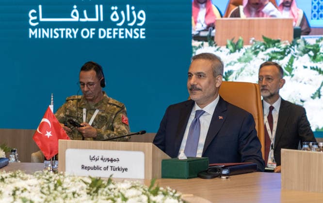 Turkish ministers Fidan and Guler in Riyadh RIYADH, SAUDI ARABIA - OCTOBER 05: Turkish Foreign Minister Hakan Fidan (C) and Turkish Minister of National Defense Yasar Guler (not seen) attend a meeting of the Strategic Political and Defense Committee, established under the Mecca Joint Defense Agreement, in Riyadh, Saudi Arabia on October 05, 2026. Mustafa Hatipoglu Anadolu Riyadh Saudi Arabia. Editorial use only. Please get in touch for any other usage.  Copyright: x2026xAnadoluxMustafaxHatipoglux