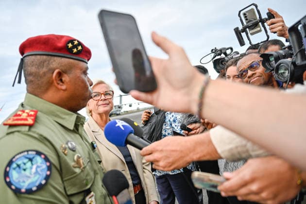 Catherine Vautrin visited Réunion on Monday as part of the Pegase 2026 mission at Air Base 181 at Roland Garros Airport in Sainte-Marie. the Minister of the Armed Forces and Veterans Affairs emphasized cooperation with countries in the region. She participated in an in-flight refueling of a Rafale from aboard a military Airbus. Catherine Vautrin visited Réunion on Monday as part of the Pegase 2026 mission. At Air Base 181 at Roland Garros Airport in Sainte Marie, the Minister of the Armed Forces and Veterans Affairs emphasized cooperation with countries in the region. She participated in an in-flight refueling of a Rafale from aboard a military Airbus. 460220 2026 10 05  Copyright: xPierrexMarchalx xAnakaoPressx xStarfacex STAR_460220_019