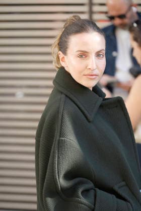 Carla Ginola at the Zimmermann Women s Ready-to-Wear Spring Summer 2027 Collection fashion show during Paris Fashion Week on October 5, 2026. Christophe Aubert, Bestimage. Celebrities at the Zimmermann Women s Ready-to-Wear Spring Summer 2027 Collection fashion show during Paris Fashion Week, October 5, 2026, Paris, France  Copyright: xChristophexAubertx xBestimagexChristophexAubertx xBestimagex