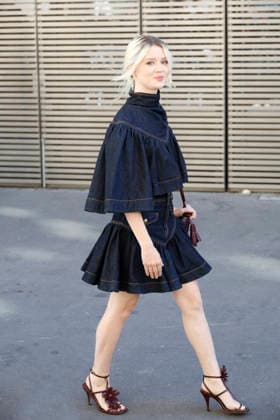 Maisie Peters at the Zimmermann Women’s Ready-to-Wear Spring Summer 2027 Collection fashion show during Paris Fashion Week on October 5, 2026. Christophe Aubert, Bestimage. Celebrities at the Zimmermann Women’s Ready-to-Wear Spring Summer 2027 Collection fashion show during Paris Fashion Week, October 5, 2026, Paris, France  Copyright: xChristophexAubertx xBestimagexChristophexAubertx xBestimagex
