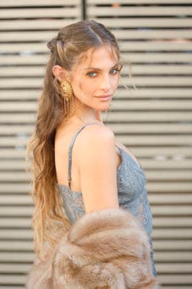 Guest at the Zimmermann Women’s Ready-to-Wear Spring Summer 2027 Collection fashion show during Paris Fashion Week on October 5, 2026. Christophe Aubert, Bestimage. Celebrities at the Zimmermann Women’s Ready-to-Wear Spring Summer 2027 Collection fashion show during Paris Fashion Week, October 5, 2026, Paris, France  Copyright: xChristophexAubertx xBestimagexChristophexAubertx xBestimagex