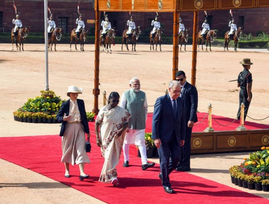 Ceremonial reception for Swiss President Guy Parmelin New Delhi, Oct 05 (ANI): Swiss Confederation President Guy Parmelin, along with his wife, Caroline Merotto, President Droupadi Murmu and Prime Minister Narendra Modi, during a ceremonial reception at the Forecourt of Rashtrapati Bhavan, in New Delhi on Monday. NEW DELHI Delhi India Copyright: xANIx ANI_20261005054