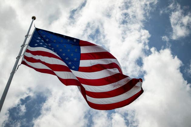 October 5, 2026, Washington, Dc, United States of America: An American flag flies from a newly installed flagpole on the South Lawn of the White House, June 18, 2025 in Washington, D.C. The flag was raised on one of two new flagpoles Trump had installed on the North and South Lawns of the White House, which he said he paid for personally. Washington United States of America - ZUMAp138 20261005_zaa_p138_054 Copyright: xDanielxTorok WhitexHousex
