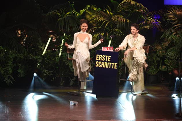 FIRST STEPS 2026 Moderator:innen Malaya Maximilian Preisverleihung auf der Buehne bei der FIRST STEPS 2026 Verleihung im Theater des Westens in Berlin Copyright: xEventpressxFuhrx