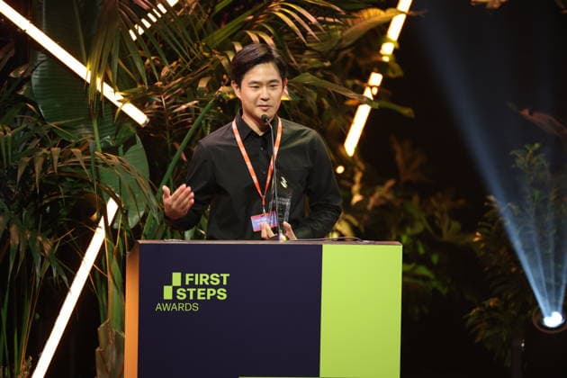 FIRST STEPS 2026 Gewinner Kurzfilm Gewinnerfilm: BAN DAL von Hae-Sup Sin Preisverleihung auf der Buehne bei der FIRST STEPS 2026 Verleihung im Theater des Westens in Berlin Copyright: xEventpressxFuhrx