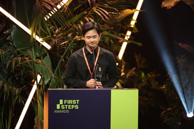 FIRST STEPS 2026 Gewinner Kurzfilm Gewinnerfilm: BAN DAL von Hae-Sup Sin Preisverleihung auf der Buehne bei der FIRST STEPS 2026 Verleihung im Theater des Westens in Berlin Copyright: xEventpressxFuhrx