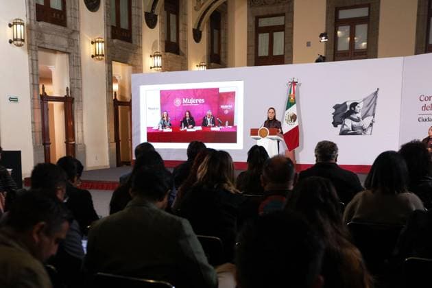 October 5, 2026: TO-45353- Ciudad de M& xe9;xico. 2026-10 -05. Claudia Sheinbaum Pardo, President of Mexico, during the daily morning press conference in the Treasury Room of the National Palace in Mexico City. Alejandro God& xcd;nez Clasos.com.mx - ZUMAcs4_ 20261005_faa_cs4_050 Copyright: xAlejandroxGod& Xed;Nezx