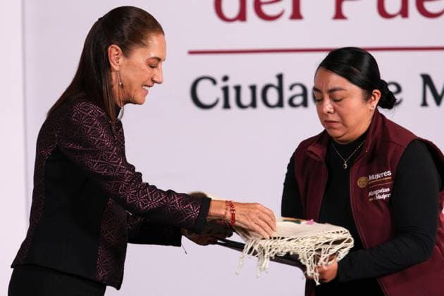 October 5, 2026: TO-45353- Ciudad de M& xe9;xico. 2026-10 -05. Claudia Sheinbaum Pardo, President of Mexico, during the daily morning press conference in the Treasury Room of the National Palace in Mexico City. Alejandro God& xcd;nez Clasos.com.mx - ZUMAcs4_ 20261005_faa_cs4_051 Copyright: xAlejandroxGod& Xed;Nezx
