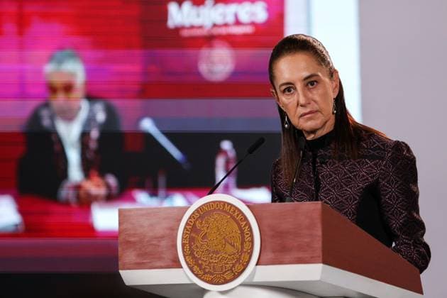 October 5, 2026: TO-45353- Ciudad de M& xe9;xico. 2026-10 -05. Claudia Sheinbaum Pardo, President of Mexico, during the daily morning press conference in the Treasury Room of the National Palace in Mexico City. Alejandro God& xcd;nez Clasos.com.mx - ZUMAcs4_ 20261005_faa_cs4_063 Copyright: xAlejandroxGod& Xed;Nezx