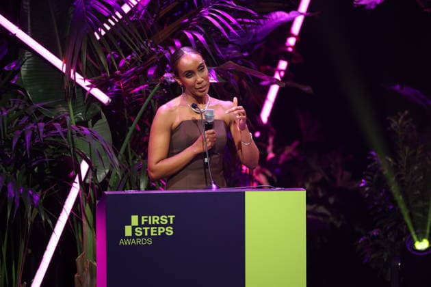 FIRST STEPS 2026 Götz George Nachwuchspreis Laudatio: Hadnet Tesfai Preisverleihung auf der Buehne bei der FIRST STEPS 2026 Verleihung im Theater des Westens in Berlin Copyright: xEventpressxFuhrx
