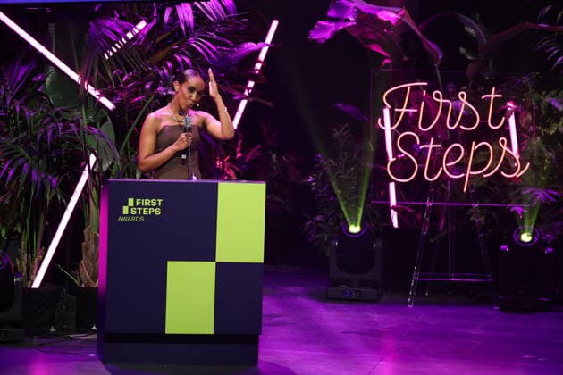 FIRST STEPS 2026 Götz George Nachwuchspreis Laudatio: Hadnet Tesfai Preisverleihung auf der Buehne bei der FIRST STEPS 2026 Verleihung im Theater des Westens in Berlin Copyright: xEventpressxFuhrx