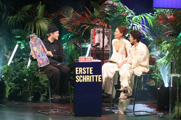 FIRST STEPS 2026 Moderator:innen Malaya Maximilian und Dokumentarfilm Laudatio: Hans Block Preisverleihung auf der Buehne bei der FIRST STEPS 2026 Verleihung im Theater des Westens in Berlin Copyright: xEventpressxFuhrx