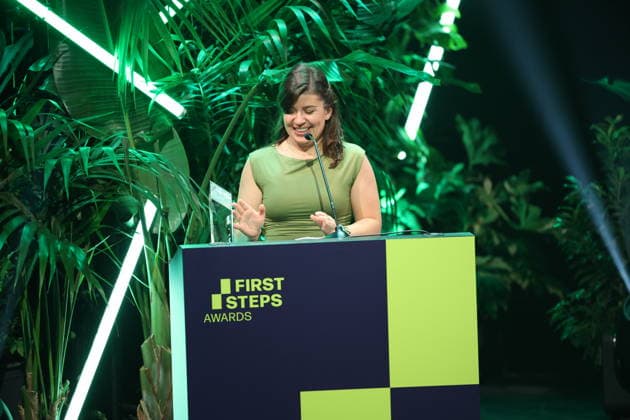 FIRST STEPS 2026 Dokumentarfilm Gewinnerfilm: WAS AN EMPFINDSAMKEIT BLEIBT von Daniela Magnani HuÌˆller Preisverleihung auf der Buehne bei der FIRST STEPS 2026 Verleihung im Theater des Westens in Berlin Copyright: xEventpressxFuhrx