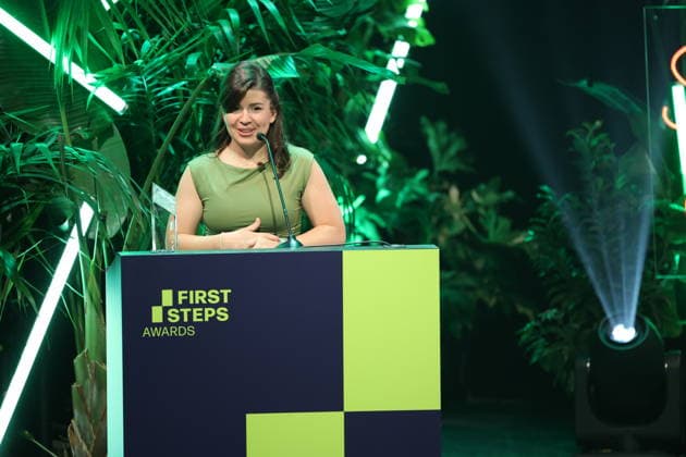 FIRST STEPS 2026 Dokumentarfilm Gewinnerfilm: WAS AN EMPFINDSAMKEIT BLEIBT von Daniela Magnani HuÌˆller Preisverleihung auf der Buehne bei der FIRST STEPS 2026 Verleihung im Theater des Westens in Berlin Copyright: xEventpressxFuhrx