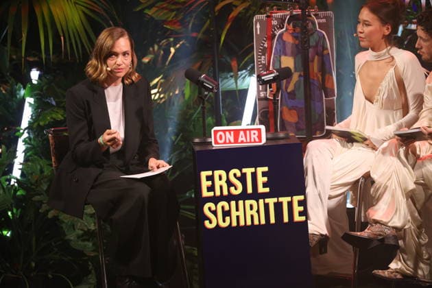 FIRST STEPS 2026 Moderator:innen Malaya Maximilian und Big Audience Award Laudatio: Magdalena Prosteder ( Preisverleihung auf der Buehne bei der FIRST STEPS 2026 Verleihung im Theater des Westens in Berlin Copyright: xEventpressxFuhrx
