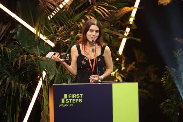 FIRST STEPS 2026 Big Audience Award: Gewinnerbuch: OPERATION OBERLAND von Patricia SchuÌˆtz Preisverleihung auf der Buehne bei der FIRST STEPS 2026 Verleihung im Theater des Westens in Berlin Copyright: xEventpressxFuhrx