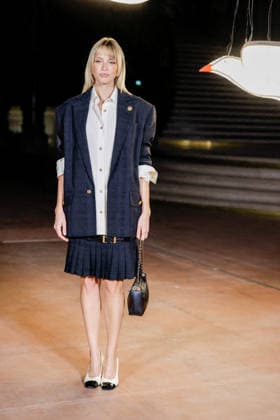 Angèle at the photocall for the Chanel Spring Summer 2027 Women’s Ready-to-Wear Collection show during Paris Fashion Week (PFW) at the Grand Palais in Paris, France, on October 5, 2026. Olivier Borde, Bestimage. Photocall at the Chanel Women’s Ready-to-Wear Spring Summer 2027 show as part of Paris Fashion Week on October 5, 2026, in Paris, France. Paris, France  Copyright: xOLIVIERxBORDEx xBESTIMAGExOLIVIERxBORDEx xBESTIMAGEx