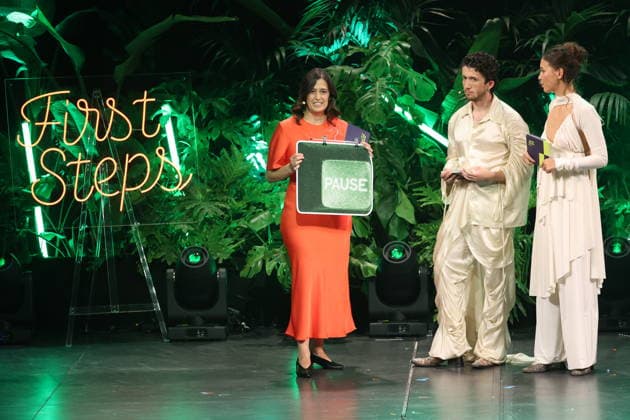 FIRST STEPS 2026 Moderator:innen Malaya Maximilian und Drehbuch Laudatio: Leila Hamid Preisverleihung auf der Buehne bei der FIRST STEPS 2026 Verleihung im Theater des Westens in Berlin Copyright: xEventpressxFuhrx