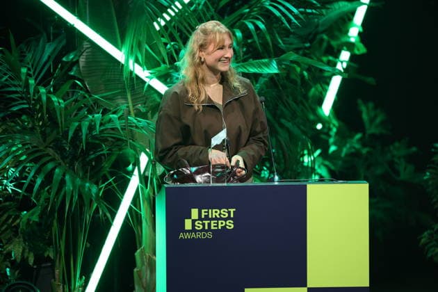 FIRST STEPS 2026 Drehbuch Gewinnerbuch: BLAUE STUNDE von Celina Rehr Preisverleihung auf der Buehne bei der FIRST STEPS 2026 Verleihung im Theater des Westens in Berlin Copyright: xEventpressxFuhrx