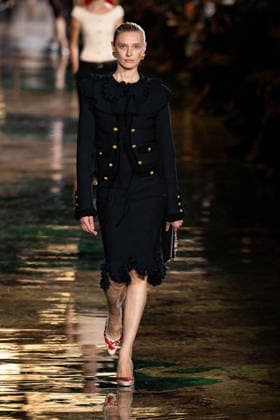 PFW Chanel - Runway LZ Models walk the runway during the Chanel Womenswear Spring Summer 2027 show as part of Paris Fashion Week on October 05, 2026 at Rolland Garros in Paris, France. Photo by Laurent Zabulon ABACAPRESS.COM  Copyright: xZabulonxLaurent ABACAx