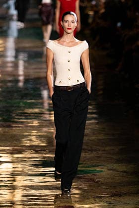 PFW Chanel - Runway LZ Models walk the runway during the Chanel Womenswear Spring Summer 2027 show as part of Paris Fashion Week on October 05, 2026 at Rolland Garros in Paris, France. Photo by Laurent Zabulon ABACAPRESS.COM  Copyright: xZabulonxLaurent ABACAx