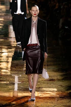 PFW Chanel - Runway LZ Models walk the runway during the Chanel Womenswear Spring Summer 2027 show as part of Paris Fashion Week on October 05, 2026 at Rolland Garros in Paris, France. Photo by Laurent Zabulon ABACAPRESS.COM  Copyright: xZabulonxLaurent ABACAx